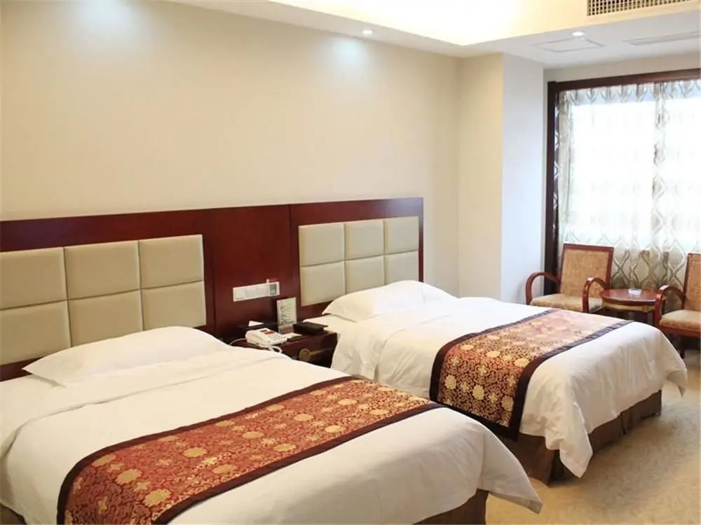 Цзясинь: Vienna International Hotel (Jiaxing College)