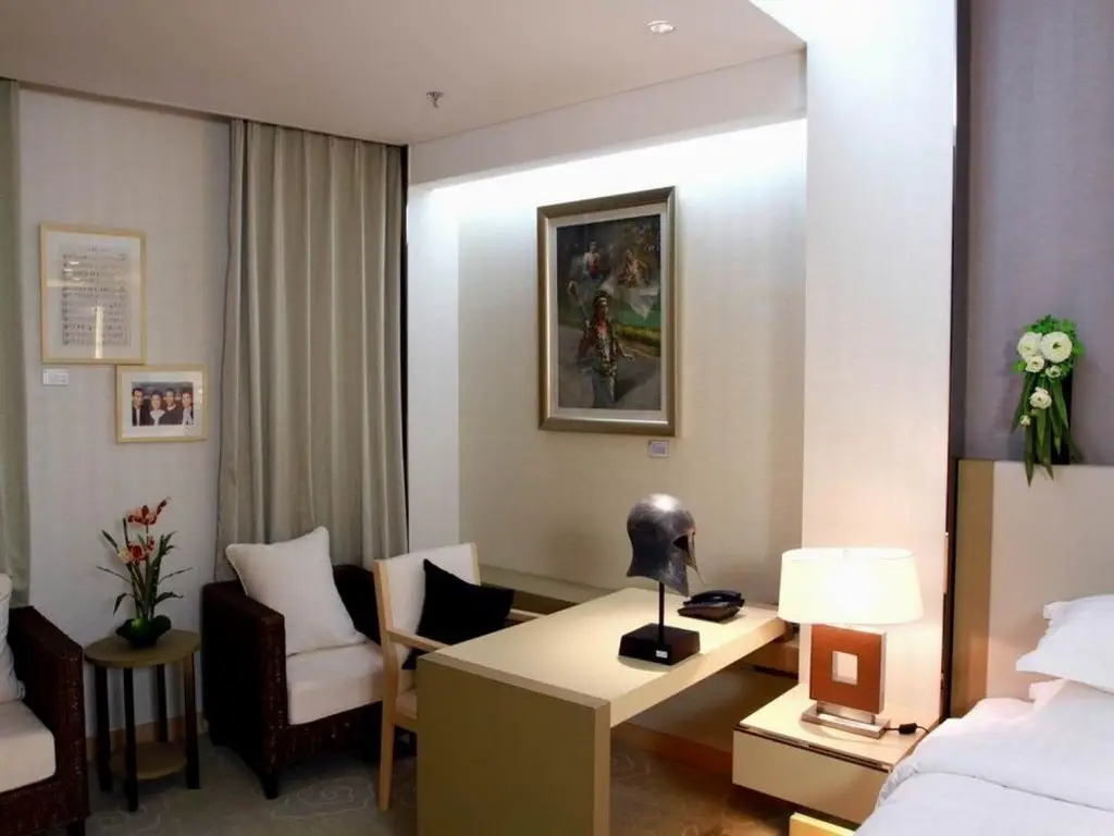 Пекин: Olympic Village Garden Hotel