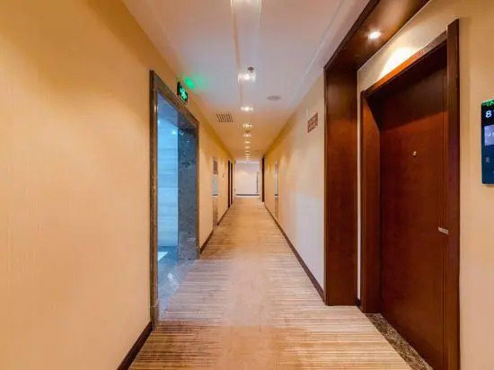 Таншань: GreenTree Inn Qianan Fortune Center Hotel