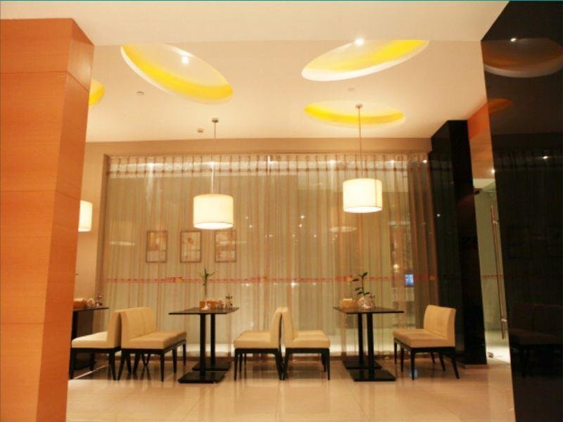 Наньтун: Gloria Hotel (Rugao Zhongshan Road)