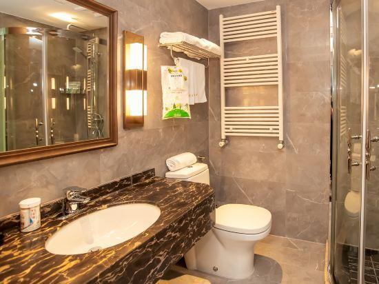 Циндао: Yonghuating Hotel