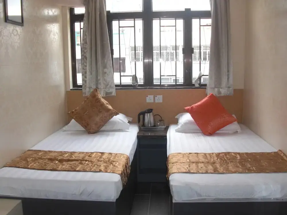 Гонконг: Dynasty Commercial Hotel