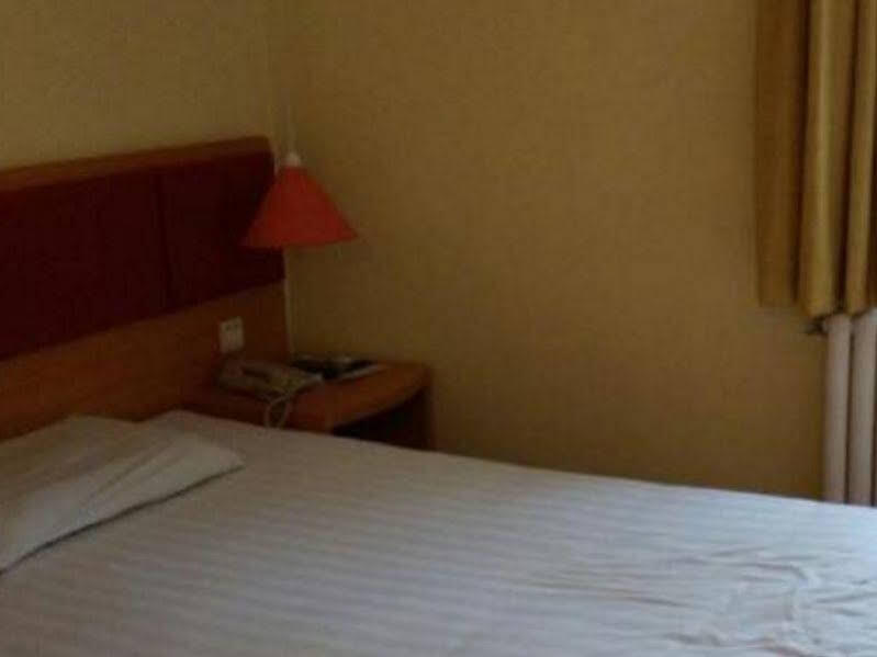 Тяньцзинь: Home Inn Tianjin Hanyangdao