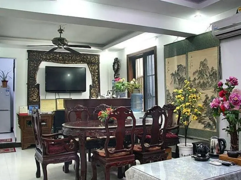 Шанхай: Zhouzhuang Longxing Inn