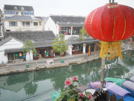Шанхай: Zhouzhuang Chuan Niang Inn