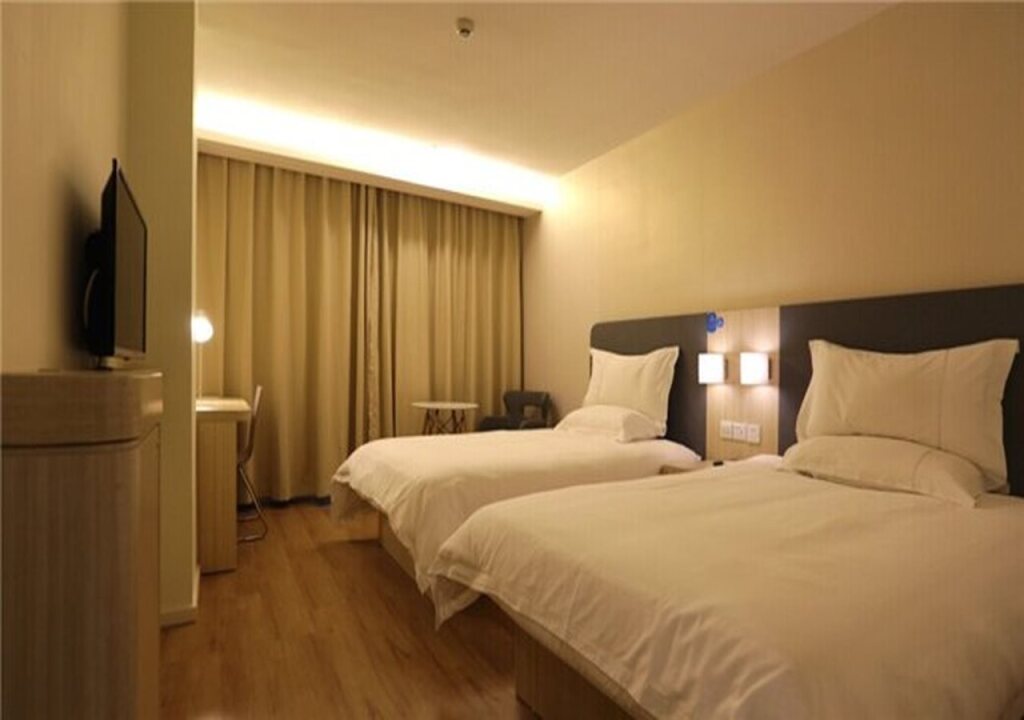 Чжухай: Emerald Palace Hotel Zhuhai