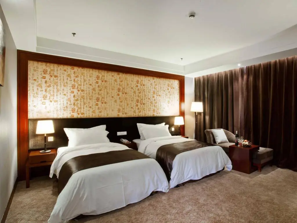 Kunshan Dianshan Lake Century Hotel — фото 1