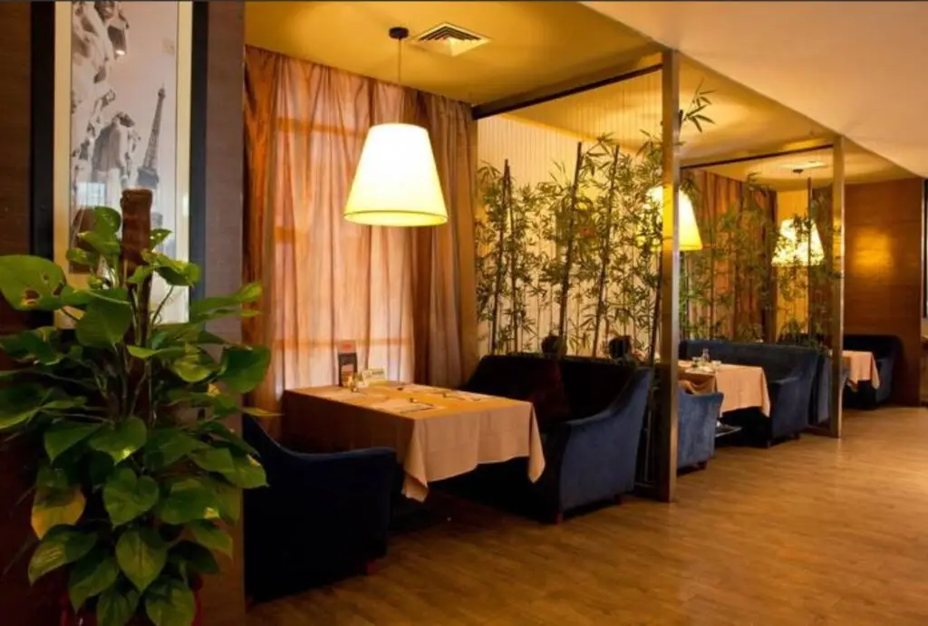 Шэньчжэнь: Eastern Banshan Hotel