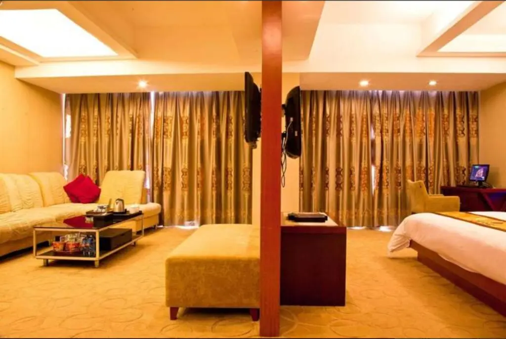 Шэньчжэнь: Eastern Banshan Hotel