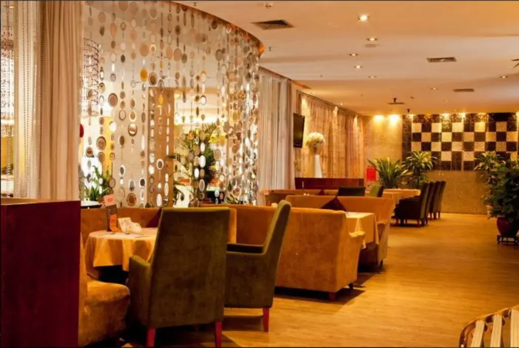 Шэньчжэнь: Eastern Banshan Hotel