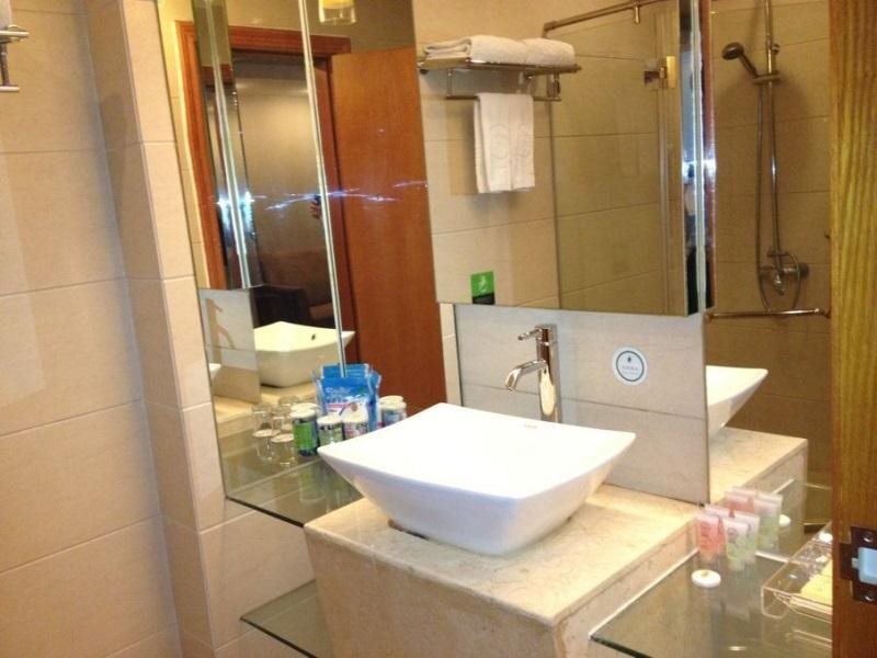 Гуанчжоу: Guangzhou Best Case Hotel Foreign-related Economics Vocational and Technical College