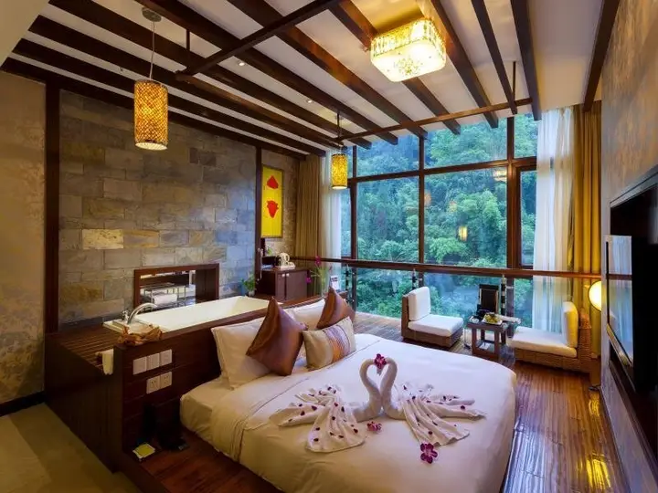 Чэнду: Huashuiwan Celebrity Resort