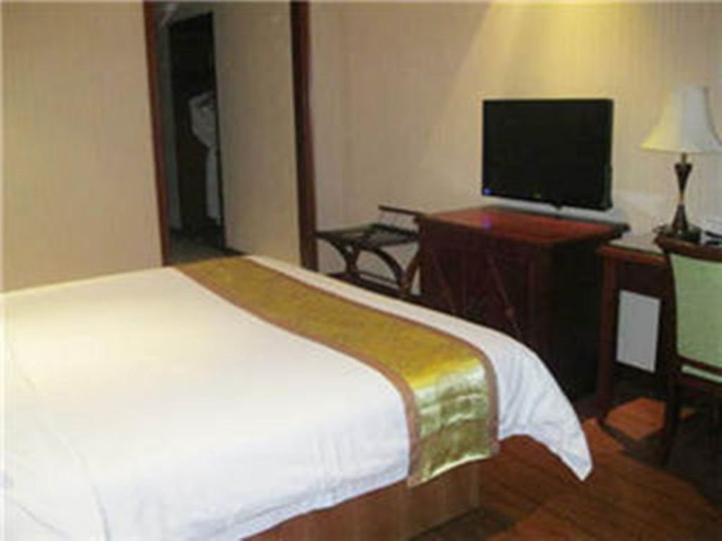 Шэньчжэнь: Vienna Hotel Shenzhen Meilin