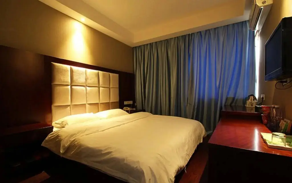 Гуйлинь: Guilin Hotel Chain Guests 0746