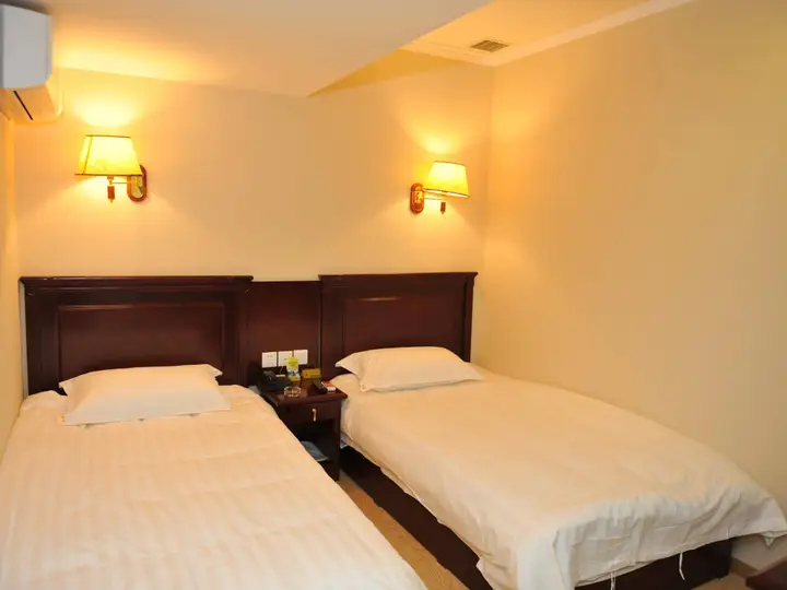 Пекин: Chaoxin Shenglin Holiday Hotel