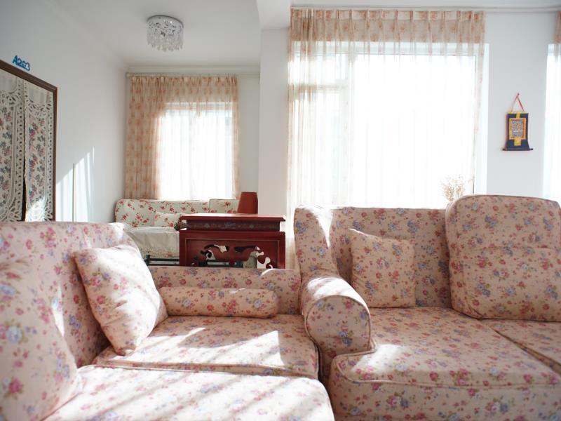 Дали: Followsky Inn