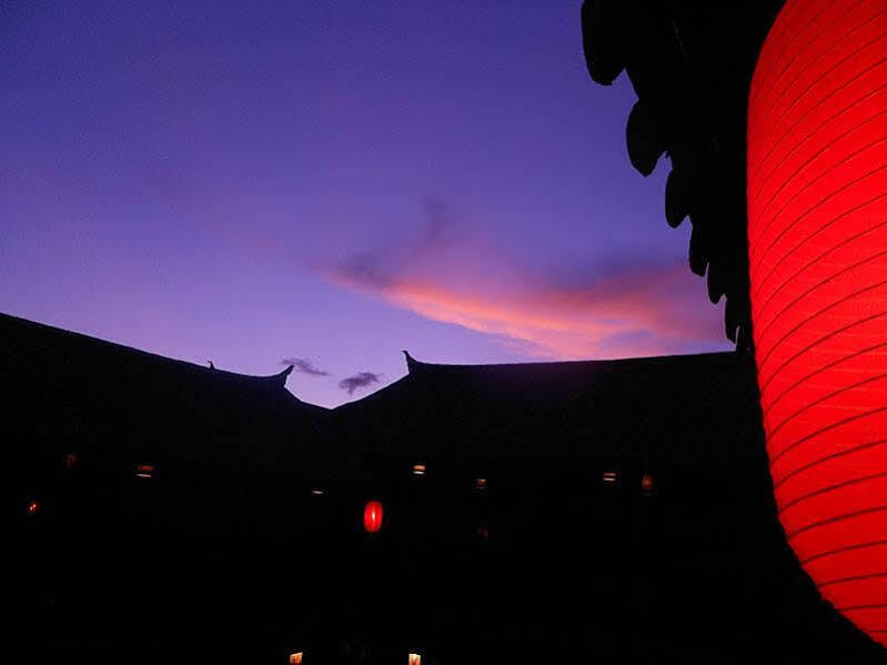 Лицзян: Lijiang Red Flower Inn