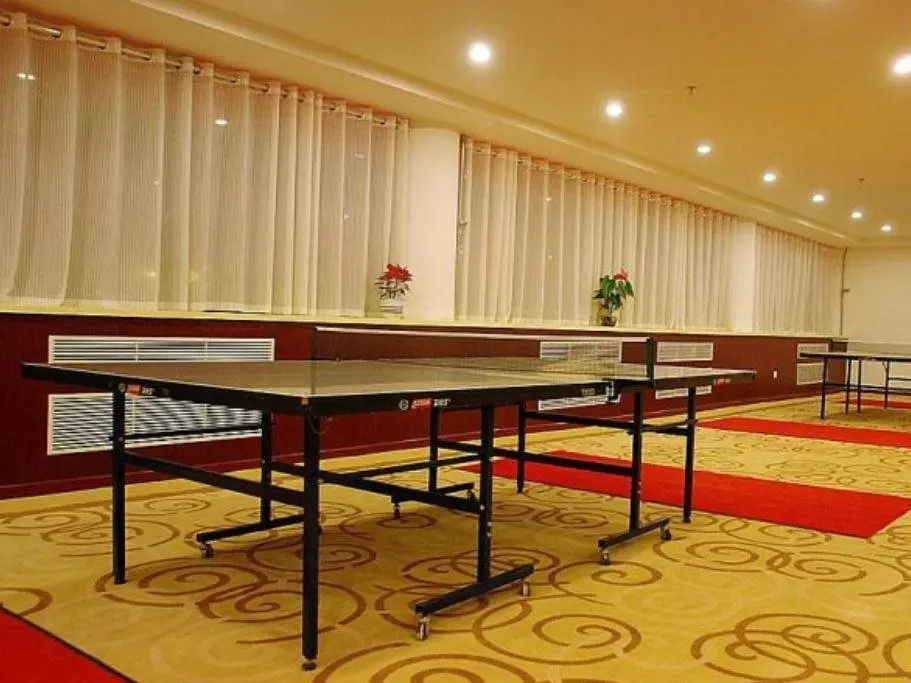 Цзюцюань: Dunhuang Golden Leaf Hotel