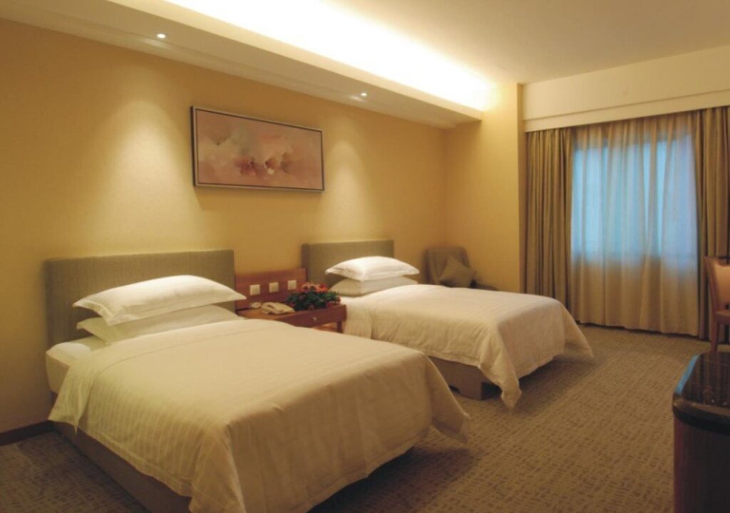 Jinrui Yangguang Hotel Pengzhou — фото 1