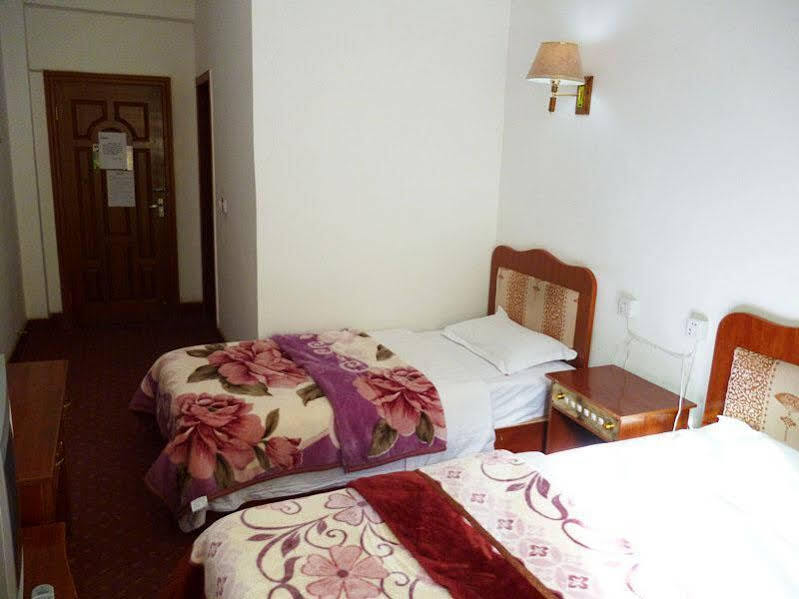 Цзючжайгоу: Yijia Youth Inn Jiuzhaigou Branch 2