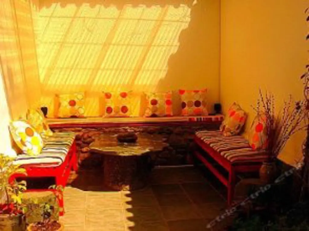 Дали: Rainbows Nest International Guest House