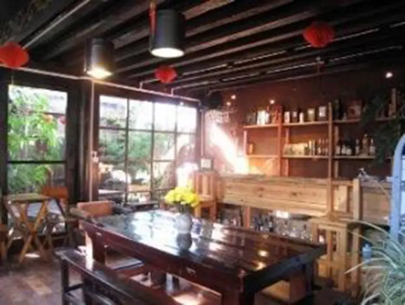 Лицзян: Lijiang Liuliu Inn by Wind Station