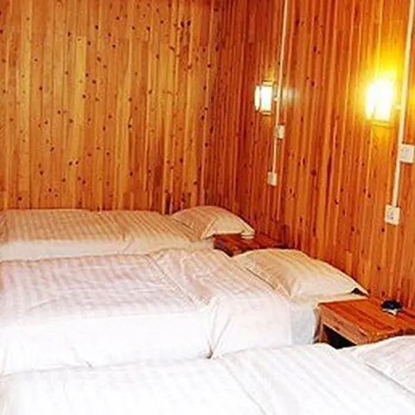 Лицзян: Lijiang Liuliu Inn by Wind Station