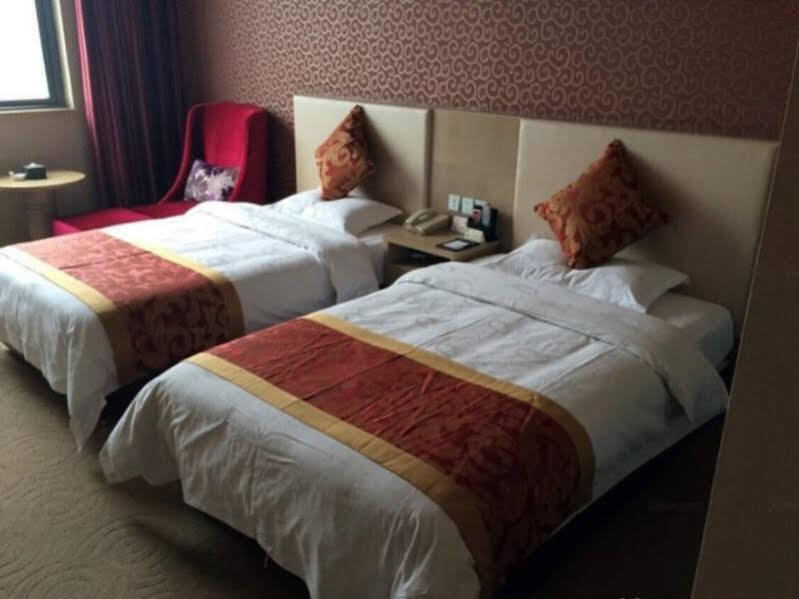 Чэнду: Chengdu Rayne Holiday Hotel