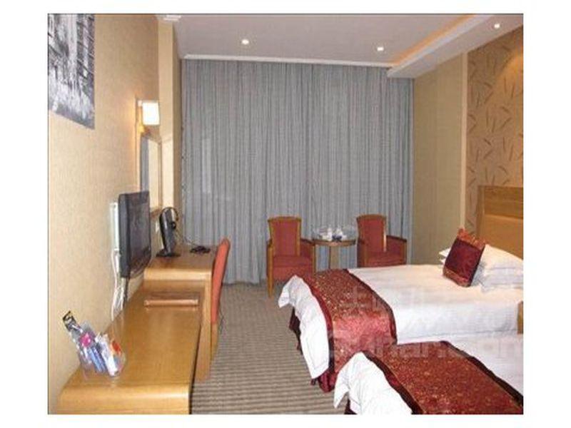 Иу: Jinxiyuan Fashion Hotel