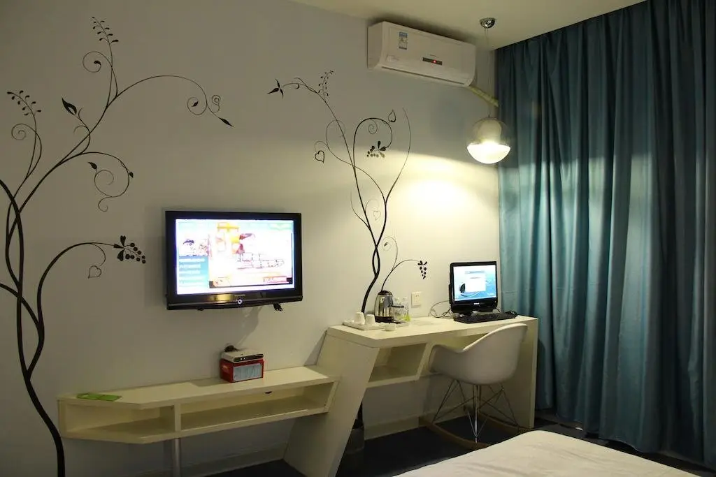 Сямынь: Xiamen For You Theme Hotel