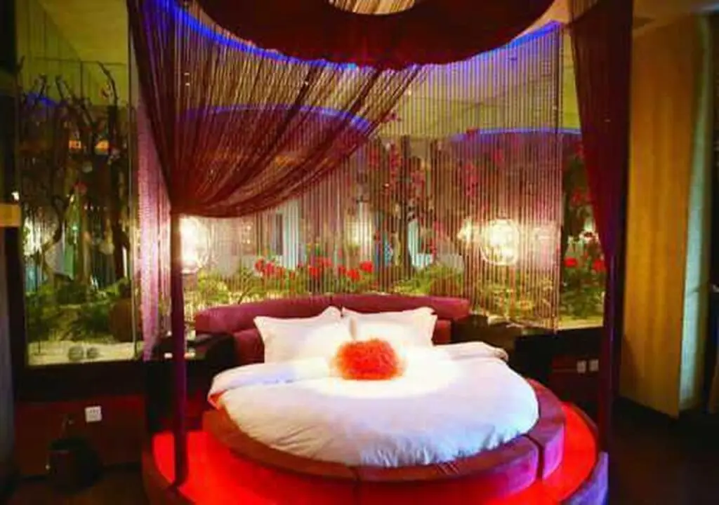 We Love Hotel (Shanghai Wuzhong Road) — фото 1
