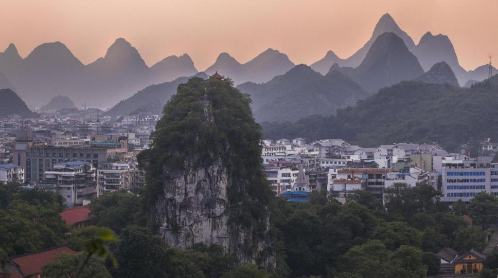 Гуйлинь: Vienna Hotel Guilin Qixing Road Branch