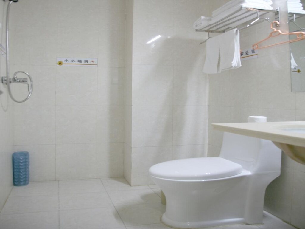Циндао: Super 8 Hotel Qingdao Golden Beach Changjiang Road