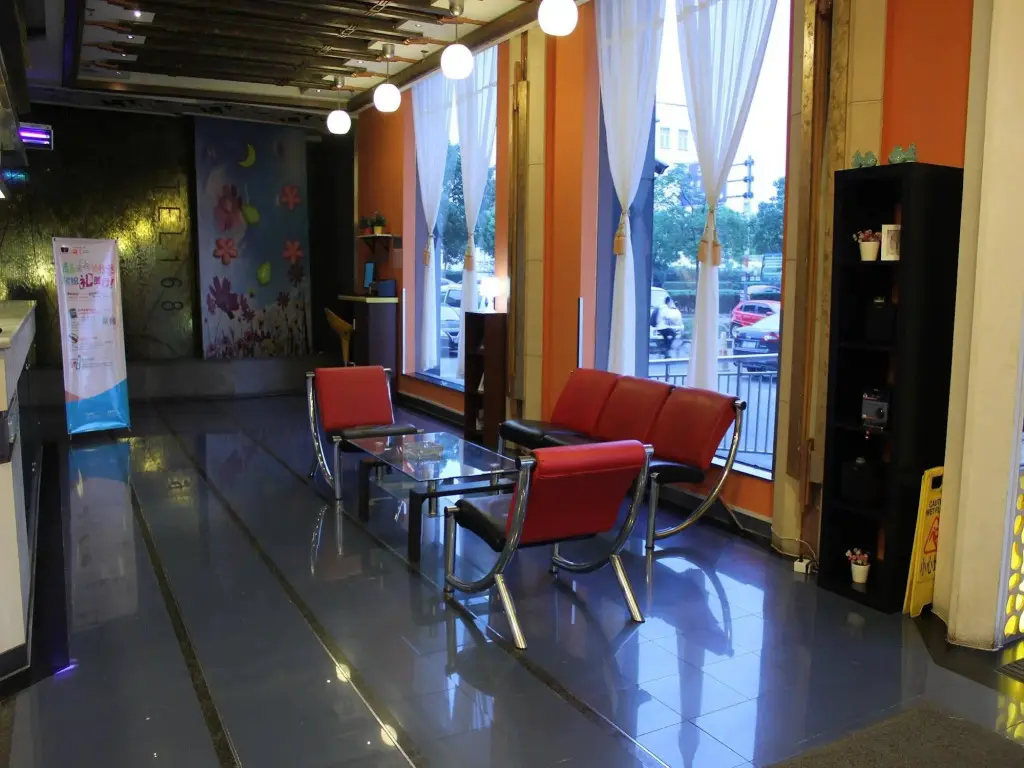Шанхай: Motel 168 North Song Wei Road Inn