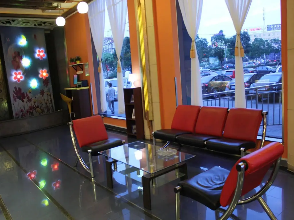 Шанхай: Motel 168 North Song Wei Road Inn