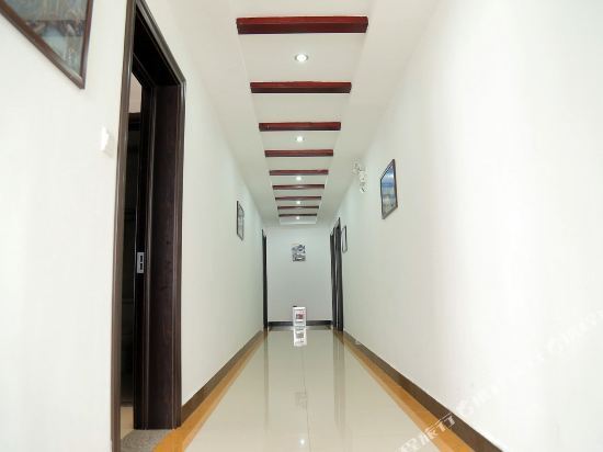 Хуаншань: Huangshan Jinxiu Inn