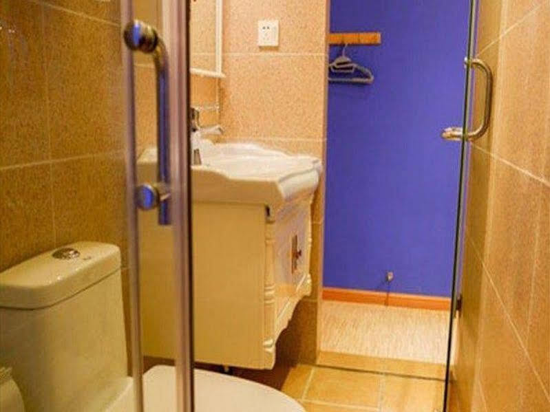 Сямынь: Xiamen Journey & Song Inn