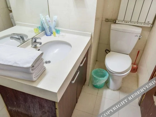 Шэньян: 72 Apartment (Shenyang Yishijie Furniture Building A)
