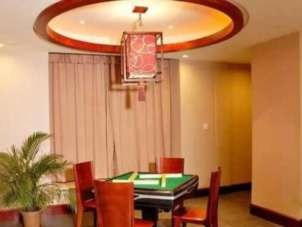 Дунгуань: Jiabo Hotel