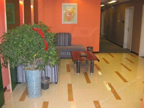 Чжанцзяцзе: Zhangjiajie Red Orange Fashion Hotel