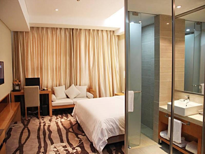 Ухань: Jinjiang Metropolo Hotel - Wanda Hotel