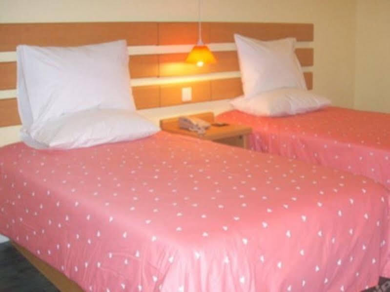 Дунгуань: Home Inn - Dongguan Changping Branch