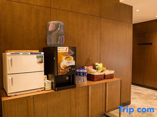 Далянь: Green Tree Inn Dalian Gaoxin Nami Mansion