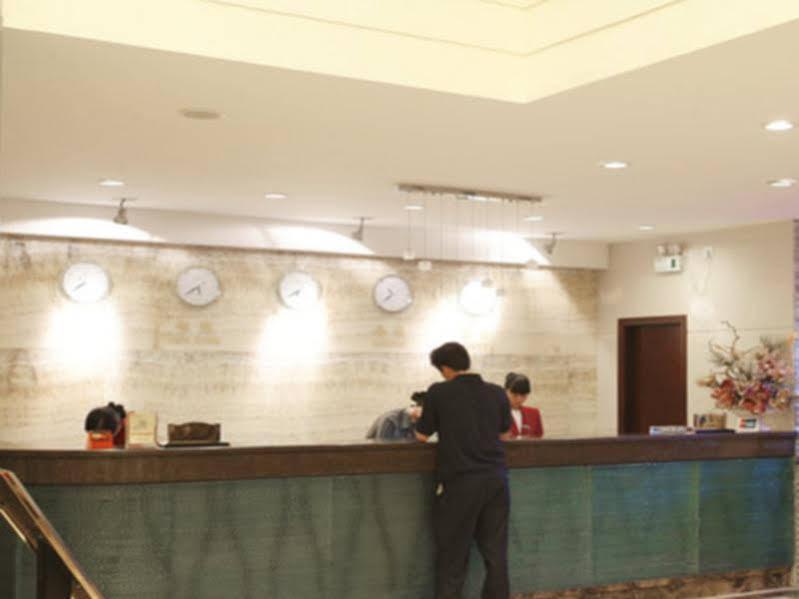 Дунгуань: Huaxia Business Hotel Dongguan