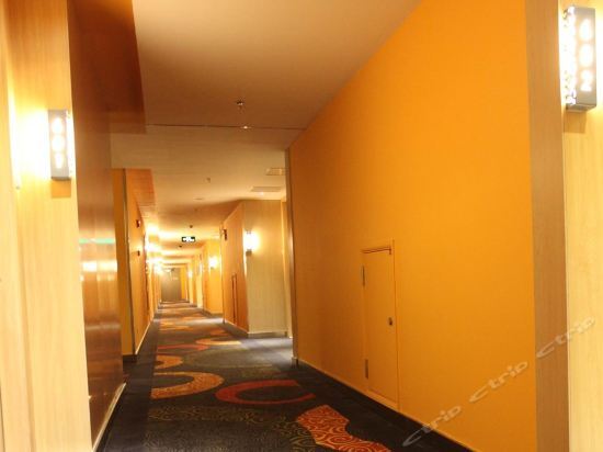 Уси: Wuxi Wisdom Hotel