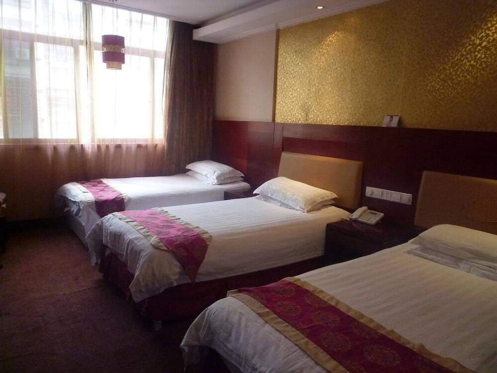 Иу: Yiwu Jinyao Hotel