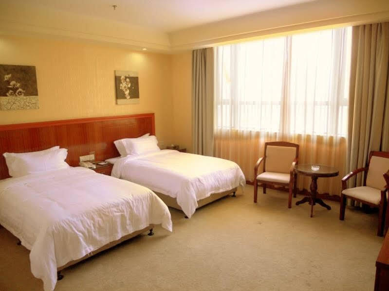 Дунгуань: Shanghong Business Hotel