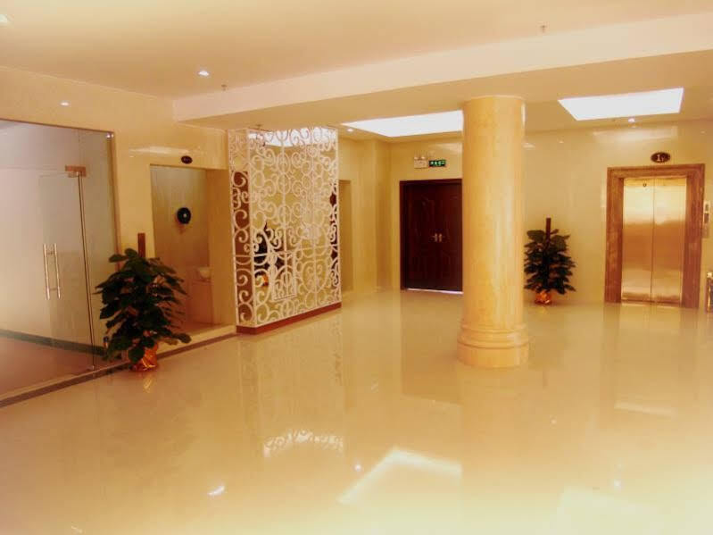 Дунгуань: Shanghong Business Hotel