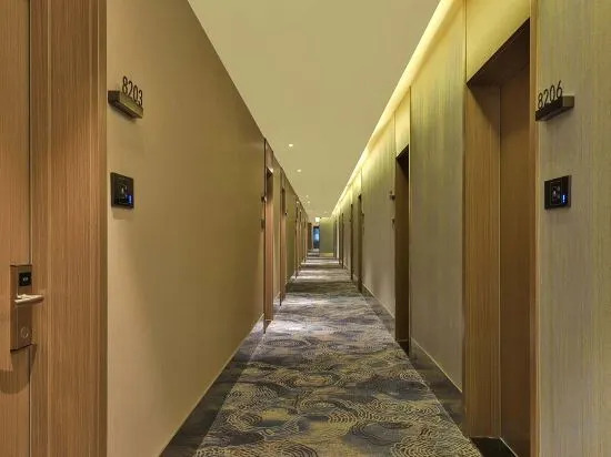 Шанхай: Orange Hotel (Shanghai Jiaotong University, Jiangchuan Road Metro Station)