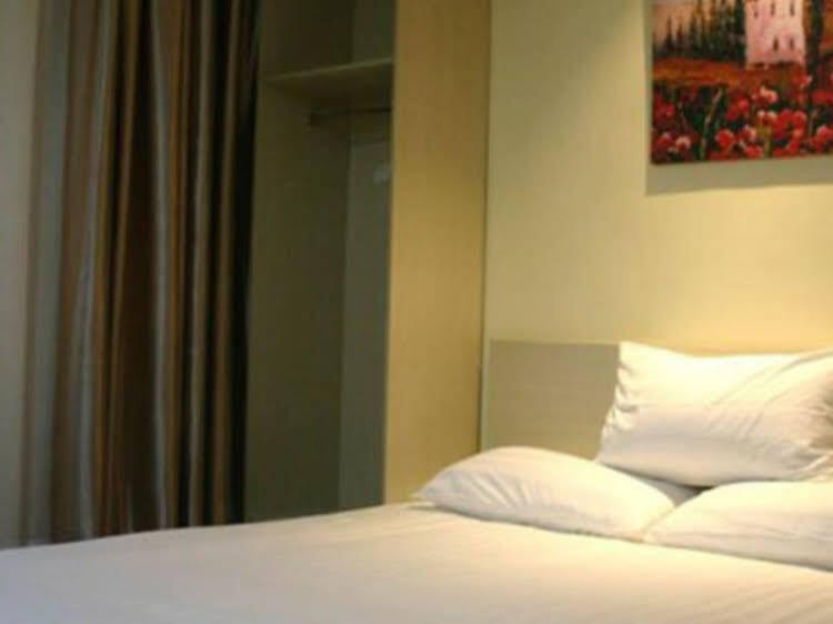 Наньчан: Hanting Hotel Nanchang Tengwangge